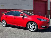 Used Ford Focus Zetec 116 HP (85 kW) 2014 Red Hatchback