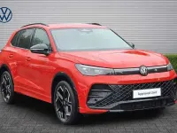 New VW Tiguan R-line 150 HP (110 kW) 2026 Persimmon red SUV