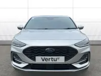 Używany Ford Focus ST-Line 125 KM (91 kW) 2023 Srebrny Hatchback