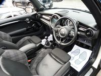 Używany Mini Cooper S Cabriolet 2016 Biały Kabriolet