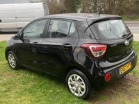 Used Hyundai i10 SE 83 HP (61 kW) 2017 Black Hatchback