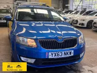 Used Skoda Octavia SE 184 HP (135 kW) 2013 Blue Estate