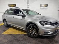 Used VW Golf VII SE 150 HP (110 kW) 2018 Silver Estate