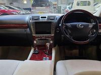 Used Lexus LS600h 2010 White Sedan