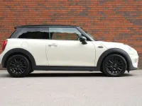 Used Mini Cooper Hatch 2018 White Hatchback