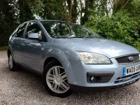 Used Ford Focus Ghia 2005 Blue Hatchback