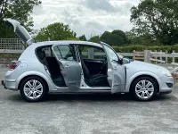 Gebraucht Vauxhall Astra Design Edition 115 PS (84 kW) 2009 Silber Kleinwagen