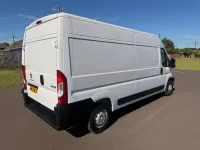 Used Peugeot Boxer 140 HP (102 kW) 2022 White Van