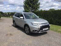 Usado Mitsubishi Outlander 150 HP (110 kW) 2019 Prateado SUV