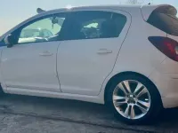 Begagnad Vauxhall Corsa 100 HK (73 kW) 2013 Vit Halvkombi