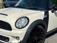 Begagnad Mini Cooper S Hatch 2012 Vit Halvkombi