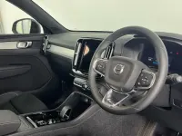 Used Volvo XC40 Plus 194 HP (142 kW) 2025 Green SUV