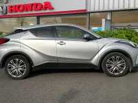 Usado Toyota C-HR 2023 Prateado SUV