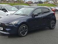 Begagnad Mazda 2 Homura-Aka 2024 Blå Halvkombi