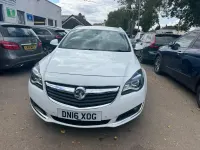 Used Vauxhall Insignia SRi 134 HP (98 kW) 2016 White Estate