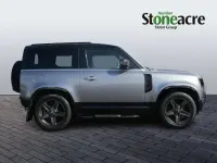 Używany Land Rover Defender SE Dynamic 2022 SUV