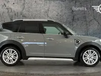 Usado Mini Cooper S Countryman Exclusive 189 HP (139 kW) 2019 Cinzento SUV