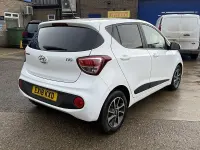 Used Hyundai i10 Premium 87 HP (63 kW) 2018 White Hatchback