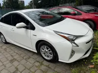 Used Toyota Prius 140 HP (102 kW) 2026 White Hatchback