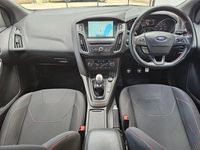 Used Ford Focus ST-Line X 140 HP (102 kW) 2017 Grey Hatchback