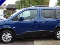 Second-hand Peugeot Rifter Access 101 CP (74 kW) 2021 Albastru Monovolum