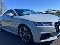 Używany Audi TT Comfort 245 KM (180 kW) 2019 Szary Coupe