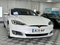 Used Tesla Model S 306 kW (417 HP) 2019 White Hatchback