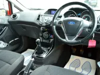 Usado Ford Fiesta Zetec 2015 Rojo Utilitario