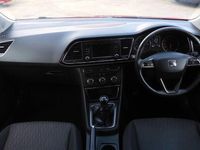 Used Seat Leon SE 140 HP (102 kW) 2014 Red Hatchback