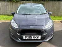 Begagnad Ford Fiesta Titanium 125 HK (91 kW) 2015 Grå Halvkombi