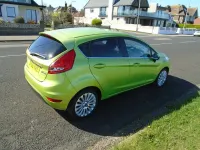 Second-hand Ford Fiesta Titanium 2009 Verde Hatchback