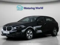 Begagnad BMW 118 136 HK (100 kW) 2022 Svart Halvkombi