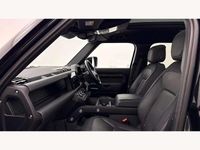 Begagnad Land Rover Defender 296 HK (217 kW) 2023 Svart SUV