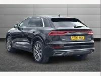 Używany Audi Q8 S-Line 340 KM (250 kW) 2023 Czarny SUV