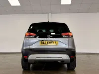 Usado Vauxhall Crossland Elite 130 HP (95 kW) 2021 Cinzento SUV