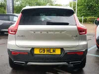 Usado Volvo XC40 Inscription 187 CV (137 kW) 2018 Amarillo SUV