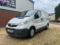 Used Vauxhall Vivaro 90 HP (66 kW) 2009 White MPV