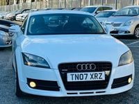 Begagnad Audi TT Performance 250 HK (183 kW) 2007 Vit Sportkupé