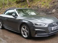 Usado Audi A5 Cabriolet S-Line 190 HP (139 kW) 2017 Cinzento Cabrios