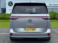 Usado VW ID. Buzz Pro 150 kW (204 CV) 2023 Plateado Monovolumen