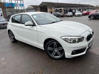 Begagnad BMW 118 Sport Line 2016 Vit Halvkombi