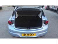 Used Vauxhall Astra Design Edition 101 HP (74 kW) 2018 Silver Hatchback