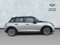 Używany Mini Cooper Hatch 113 kW (154 KM) 2025 Srebrny Hatchback
