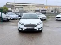 Begagnad Ford Focus Zetec 120 HK (88 kW) 2017 Vit Halvkombi