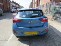 Second-hand Hyundai i30 Active 100 CP (73 kW) 2014 Albastru Hatchback