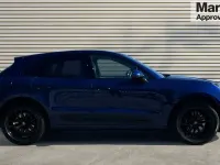 Usado Porsche Macan 265 HP (194 kW) 2023 Azul SUV
