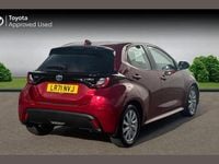 Used Toyota Yaris Hybrid 113 HP (83 kW) 2021 Red Hatchback