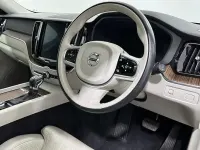 Used Volvo XC60 Inscription 250 HP (183 kW) 2018 Silver SUV