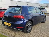 Used VW Golf VII SE 150 HP (110 kW) 2018 Blue Hatchback