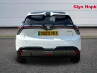 Used MG MG4 EV Trophy 2023 White Hatchback